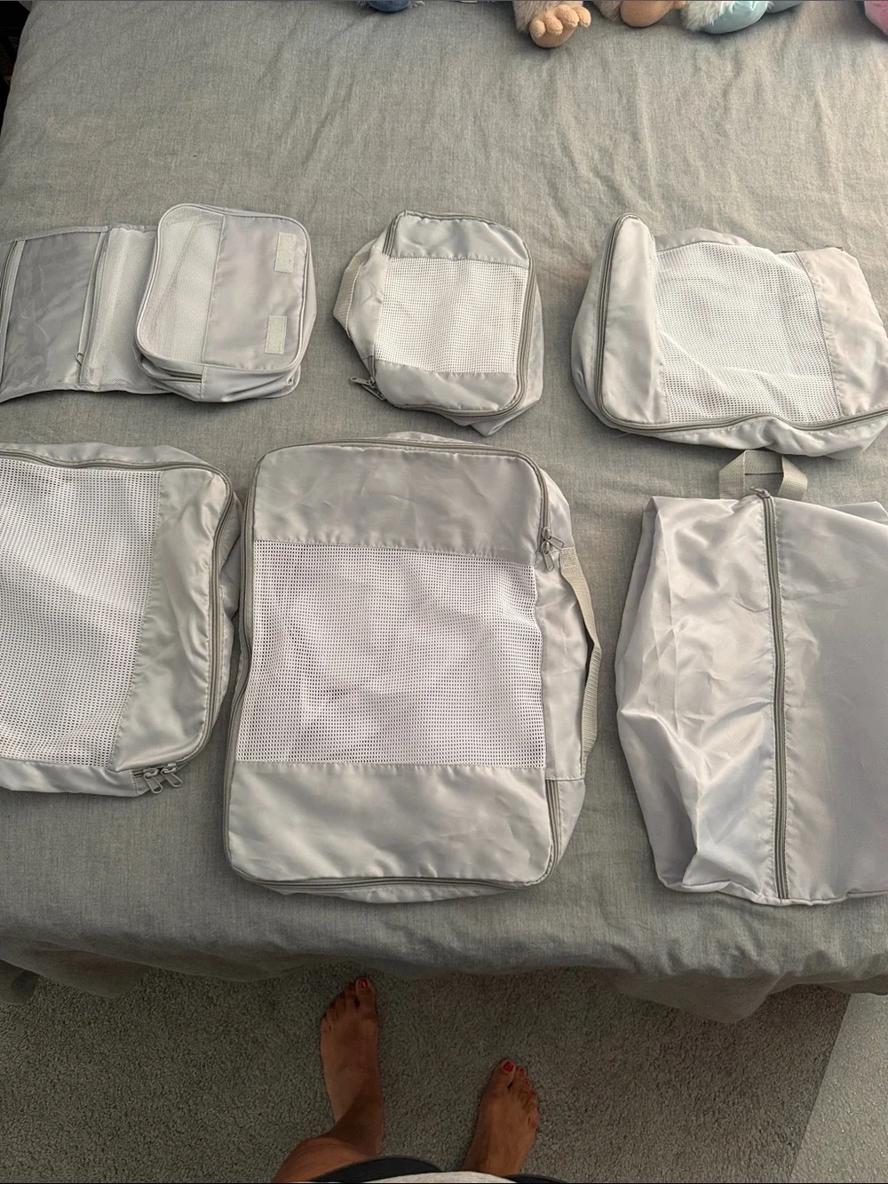 Set of 6 Gray Travel Packing Cubes and Pouches